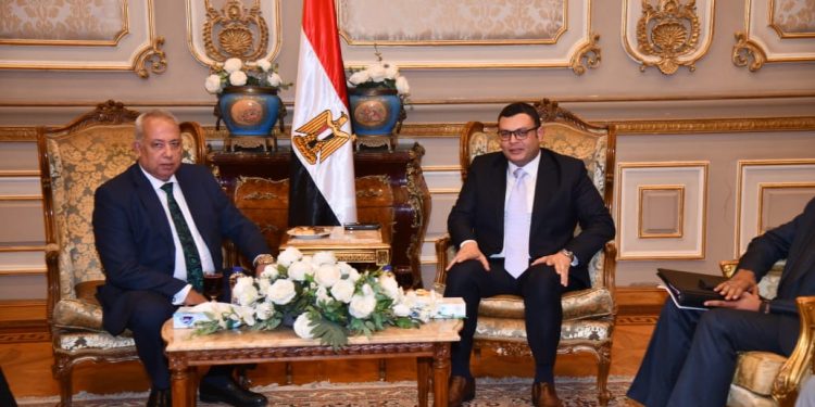 وزير الإسكان: نعمل على تلبية احتياجات شرائح المواطنين من السكن.. وتحقيق حياة كريمة لهم