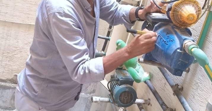 حملة مكبرة لإزالة وصلات المياه الخلسة وتحصيل المديونيات بمدينة دمياط الجديدة