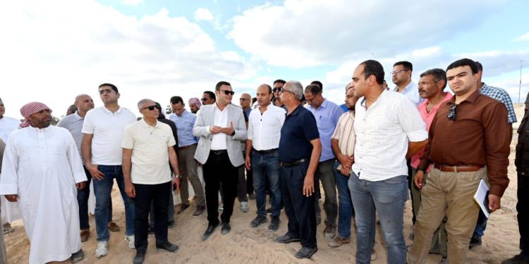 وزير الإسكان يتفقد أعمال تنفيذ البحيرة بـ”نيو مارينا” جنوب الطريق الدولى الساحلى
