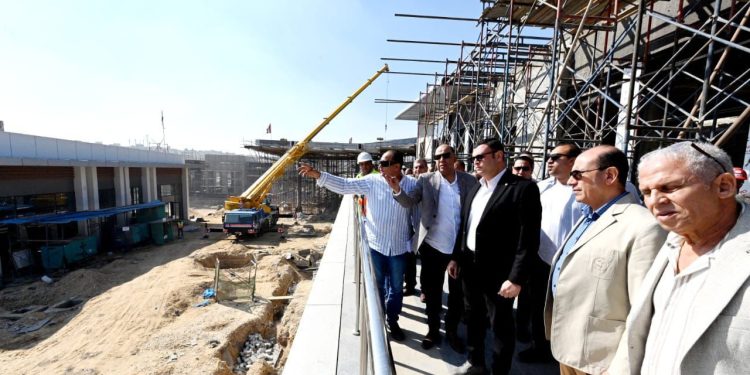 الشربيني يوجه بتكثيف وضغط معدلات تنفيذ “حديقة تلال الفسطاط” للانتهاء فى المواعيد المحددة