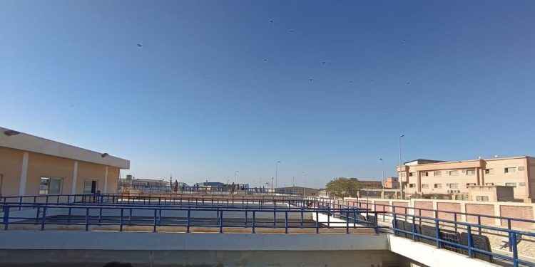 نائب”رئيس هيئة المجتمعات العمرانية” يتفقد محطة مياه العبور الرئيسية بالمنطقة الصناعية