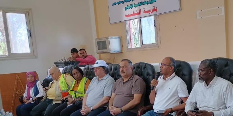 زيارة ميدانية لنائب وزير الإسكان وبعثة بنك التنمية الافريقي بمركزى الطود واسنا