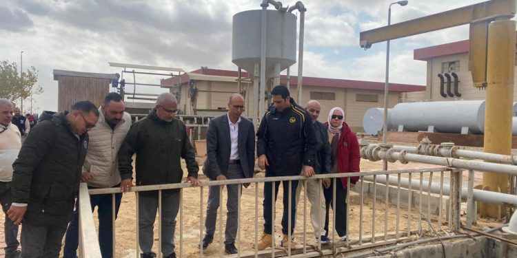 رئيس جهاز القاهرة الجديدة يتفقد روافع الصرف الصحي للتأكد من كفاءتها ومجابهة حالات الطواريء