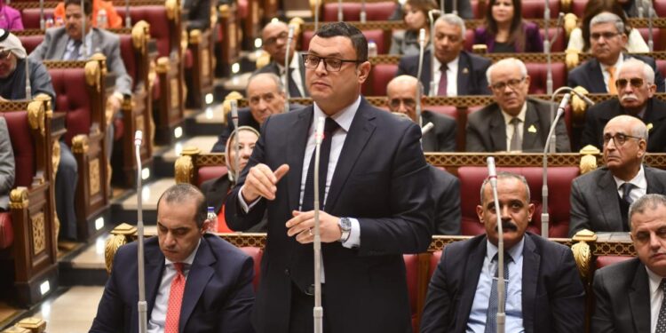 وزير الإسكان بمجلس الشيوخ لمناقشة مشروع قانون بعض قواعد وإجراءات التصرف فى أموال الدولة