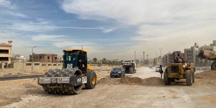 رئيس جهاز القاهرة الجديدة يُعلن الانتهاء من أعمال الطرق بحي جاردينيا 2