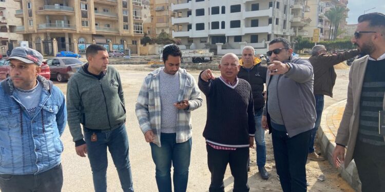 وزير الإسكان يتابع سير العمل بالمشروعات السكنية بعددٍ من المدن الجديدة