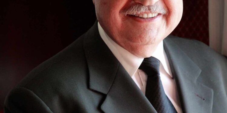 “أبو غزالة” رئيسا شرفيا لملتقى رواد الاقتصاد والاستثمار والتعاون الدولي