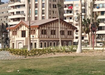 رئيس جهاز مثلث ماسبيرو تتفقد أعمال رفع كفاءة وإحياء حديقة الأزبكية