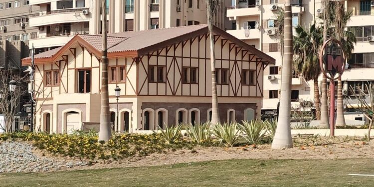 رئيس جهاز مثلث ماسبيرو تتفقد أعمال رفع كفاءة وإحياء حديقة الأزبكية