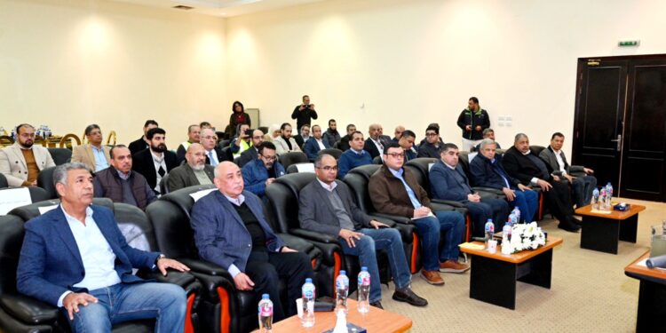 وزير الإسكان يتابع سير العمل بمحطة معالجة الجبل الأصفر والموقف التنفيذي للتوسعات الجاري تنفيذها