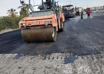 الإسكان: استكمال أعمال التطوير ورفع الكفاءة بالمناطق الصناعية بمدينة العاشر من رمضان   