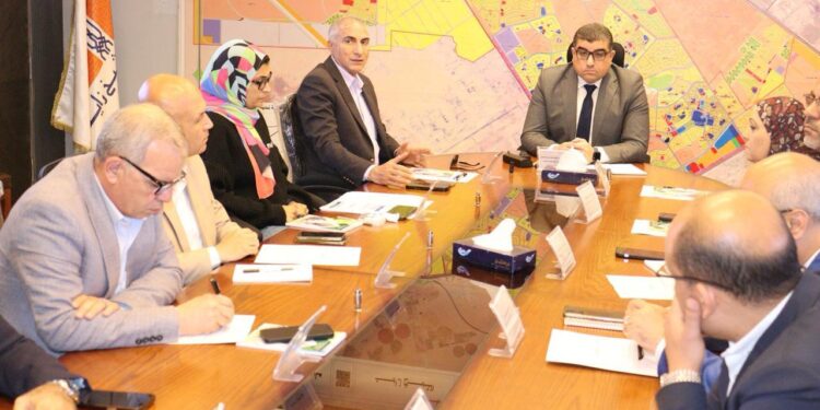الوحدة المركزية للسياسات تعقد اجتماعا لمتابعة تنفيذ برامج التقنين وتوفيق الأوضاع وتحفيز الاستثمار في المدن الجديدة