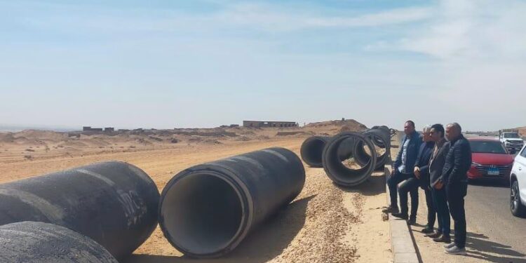 بدء تنفيذ خطوط المياه والصرف الرئيسية بالحي 17 “القادسية سابقاً” بالعبور الجديدة