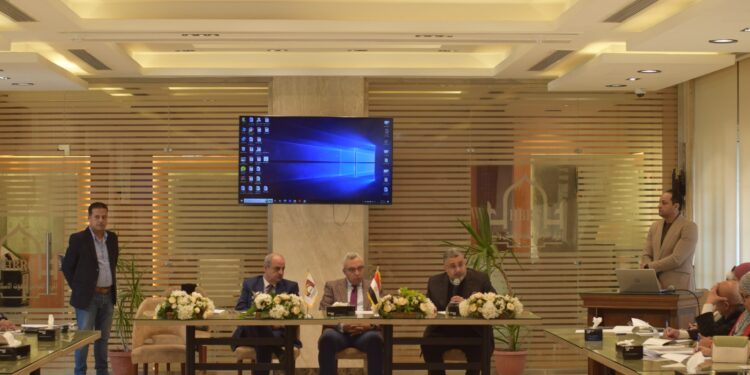 بحوث الاسكان يعقد جلسة نقاشية مع اتحاد الصناعات لمناقشة “الكود المصري لحماية المنشآت الصناعية والتخزينية من أخطار الحريق”