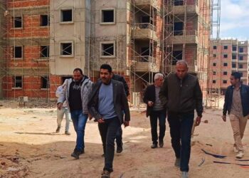 وزير الإسكان يتابع موقف تنفيذ وحدات “سكن لكل المصريين” 