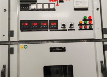 إطلاق التيار الكهربائي بآخر موزع بمنطقة الأعمال المركزية بالعاصمة الإدارية الجديدة