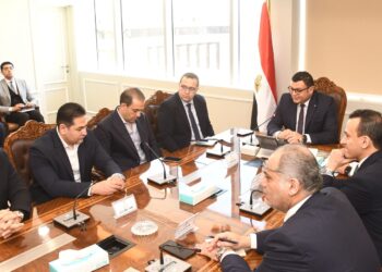 وزير الإسكان يلتقي مسئولي “منصة مصر العقارية” لبحث أوجه التعاون