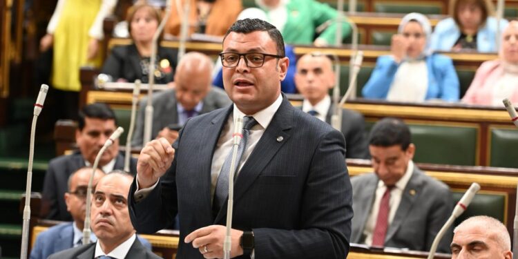 وزير الإسكان يُشارك فى الجلسة العامة لمجلس النواب لمناقشة مشروع قانون بإنشاء قاعدة بيانات الرقم القومي الموحد للعقارات