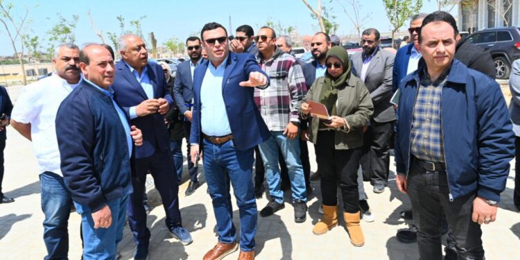 جولة موسعة لوزير الإسكان بمشروع “حدائق تلال الفسطاط” بمحافظة القاهرة