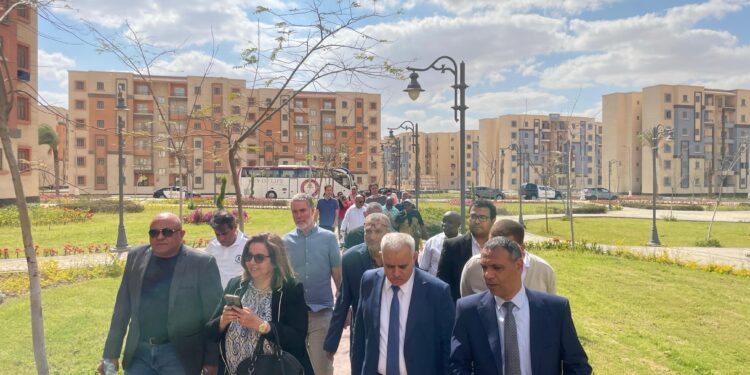 مي عبد الحميد تستقبل وفود ١٠ بنوك مركزية لزيارة وحدات المبادرة الرئاسية “سكن لكل المصريين”