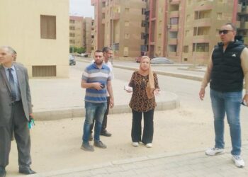 مسئولو “الإسكان” يتفقدون أعمال التطوير بمنطقة أرض مطار إمبابة