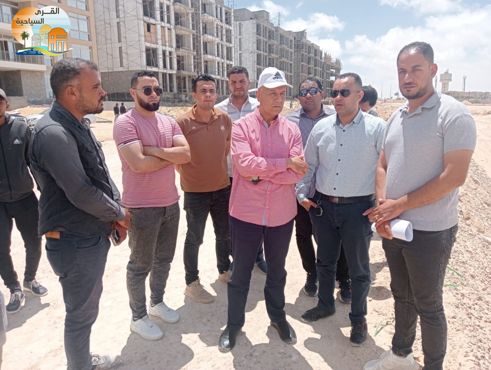 مسئولو "الإسكان" يتابعون المشروعات الجاري تنفيذها بالقرى السياحية