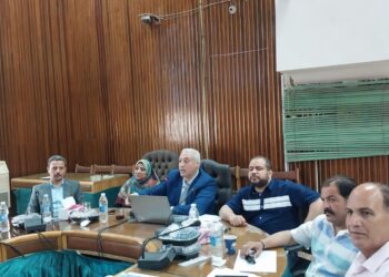تحسين بيئة الاستثمار وإدارة منظومة المياه في ورشتي عمل بـ15 مايو والصالحية الجديدة