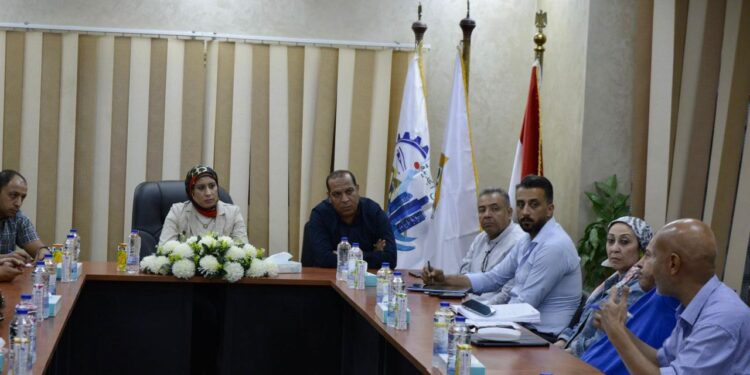 مسئولو جهاز السويس الجديدة يستقبلون مجموعة من مستثمري الحي الصناعي لمناقشة أوجه التعاون  