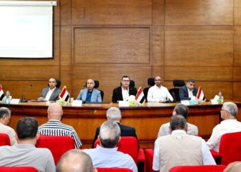 وزير الإسكان ومحافظ المنيا يتابعان سير العمل بمنظومتي مياه الشرب والصرف الصحي