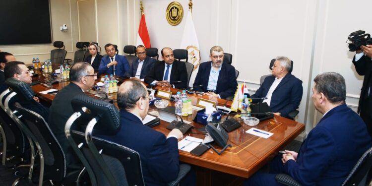 تعاون استراتيجي بين «التموين» وشركتي «GRG» و«فيرنبرو» لتحديث المنافذ وتحسين سلاسل الإمداد