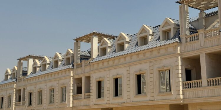 بدء تسليم وحدات "كمبوند فيلات تراث" بمدينة العبور