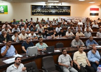 تخصيص حمامات سباحة وكافيتريات وبيع محال وصيدلية بمدينتي المنصورة الجديدة والعاشر