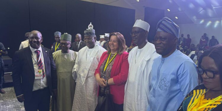 مي عبد الحميد تستعرض التجربة المصرية في الإسكان الاجتماعي خلال مؤتمر الإسكان الدولي بنيجيريا