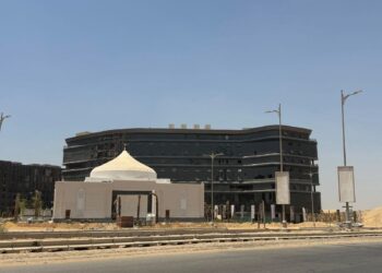 «هوم تاون»: تسليم الوحدات الإدارية بمشروع «ZAHA PARK» بالعاصمة الإدارية