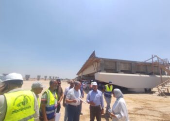 وزير الإسكان يتابع مشروع إنشاء القوس الغربى لمحور اللواء عمر سليمان بمحافظة الإسكندرية