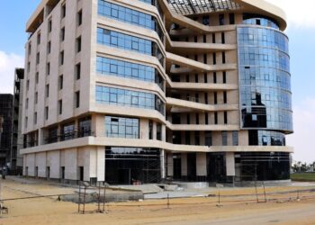 تسليم 70% من مشروع “The Central العاصمة الإدارية  الجديدة” في حي المال والأعمال