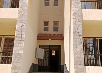 وزير الإسكان يتابع موقف مشروعات “سكن لكل المصريين” فى 4 مدن جديدة