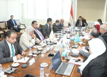 وزير الإسكان يتابع مستجدات الإجراءات التنفيذية لتفعيل أحكام القانون الإيجار.. وإعادة تنظيم العلاقة بين المالك والمستأجر