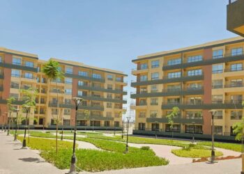 جهاز مدينة 6 أكتوبر يواصل أعمال الزراعة والتجميل بمشروع “صبا” السكني بالتوسعات الشمالية