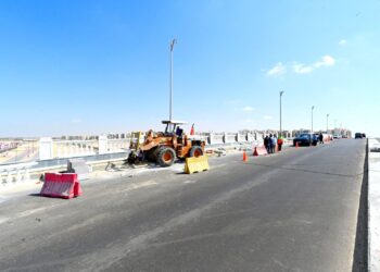 وزير الإسكان يتفقد مشروع “سكن لكل المصريين” و”كوبري C3″ بالعلمين الجديدة