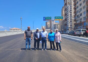 تشغيل تجريبي لكوبري محمد نجيب ضمن أعمال توسعة كورنيش الإسكندرية من المنتزه إلى فندق المحروسة