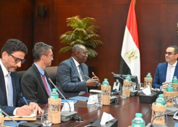 وزير الاستثمار يستعرض مع البنك الدولي ومؤسسة التمويل الدولية برامج ومشروعات التعاون