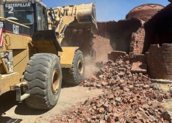 قرارين لإزالة التعديات والمخالفات بمدينتي الشيخ زايد والفيوم الجديدة