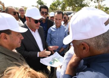 وزير الإسكان يتفقد مكونات مشروع حدائق “تلال الفسطاط” بمنطقة مصر القديمة بالقاهرة