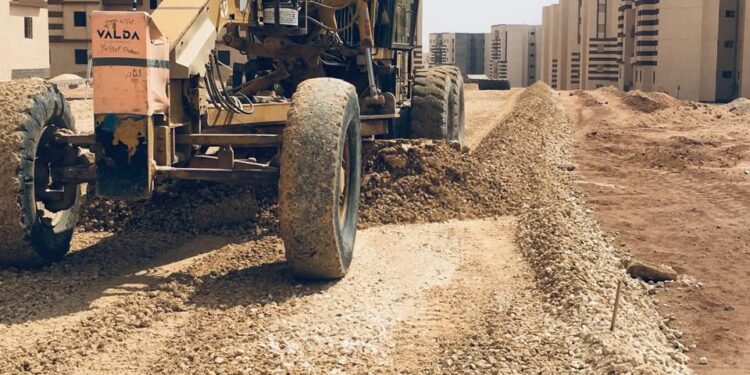 وزير الإسكان يتابع تنفيذ عددٍ من المشروعات بمدينة حدائق العاصمة