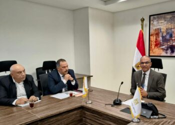 نائب وزير الإسكان يُتابع موقف مشروعات الصرف الصحى ضمن “مشروع الصرف الصحى المتكامل” بمحافظة الاقصر