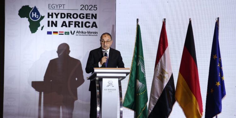 انطلاق فعاليات المؤتمر الدولي 3 للهيدروجين في أفريقيا – القاهرة