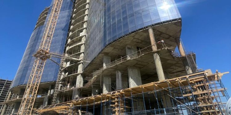 نايل للتطوير تحقق معدلات متقدمة في تنفيذ برج 31 North.. ومراعات الاشتراطات البيئية لــ”LEED”