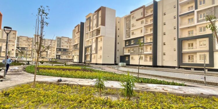 وزير الإسكان: دفع العمل بوحدات “سكن لكل المصريين” بمدينة حدائق أكتوبر