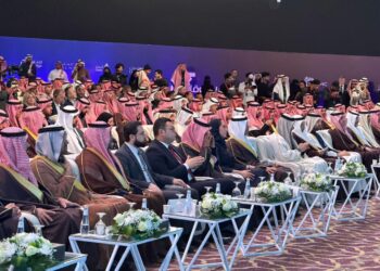 وزير الإسكان يشارك في منتدى مستقبل العقار 2026 بالرياض